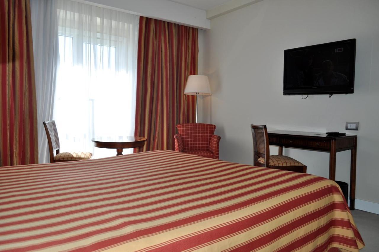 Double Room with Sea View,1083583378:JPEG