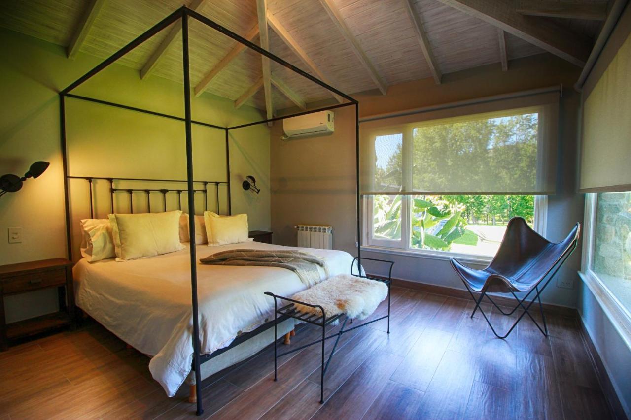 Two-Bedroom Bungalow,1268260948:JPEG