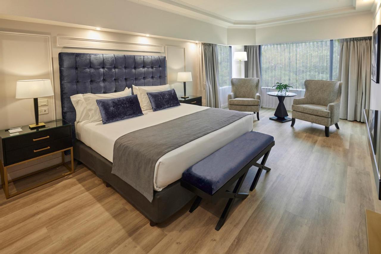 Corner Suite,1498884715:JPEG