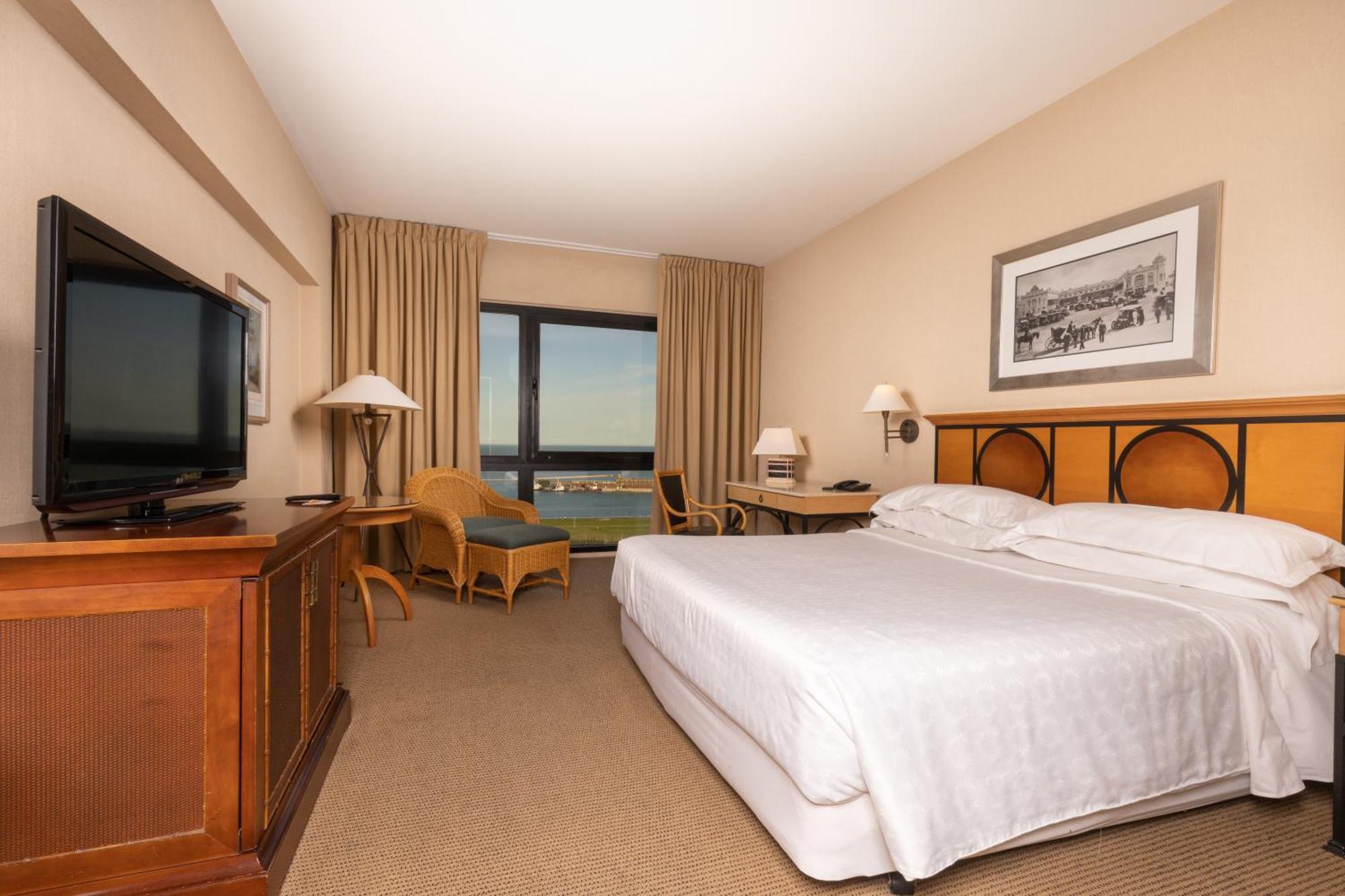Guest room 1 King Ocean view,1708135711:JPEG