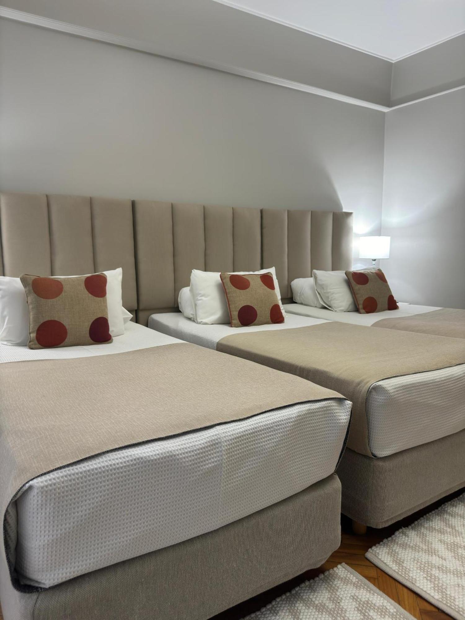 Triple Room,1586150380:JPEG