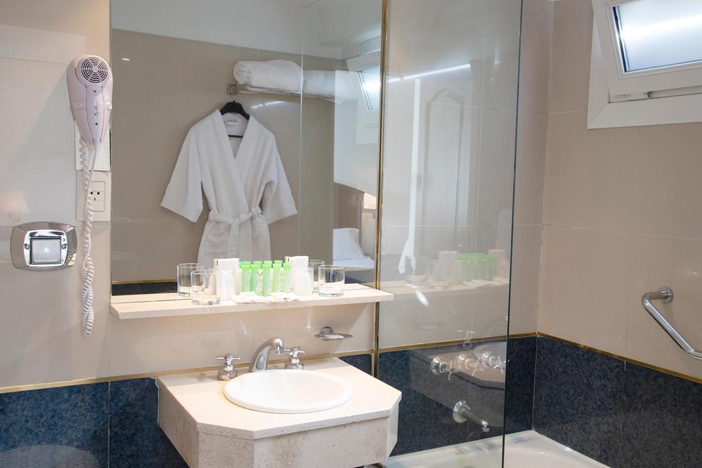 Standard Double/Twin Room,126387969:JPEG
