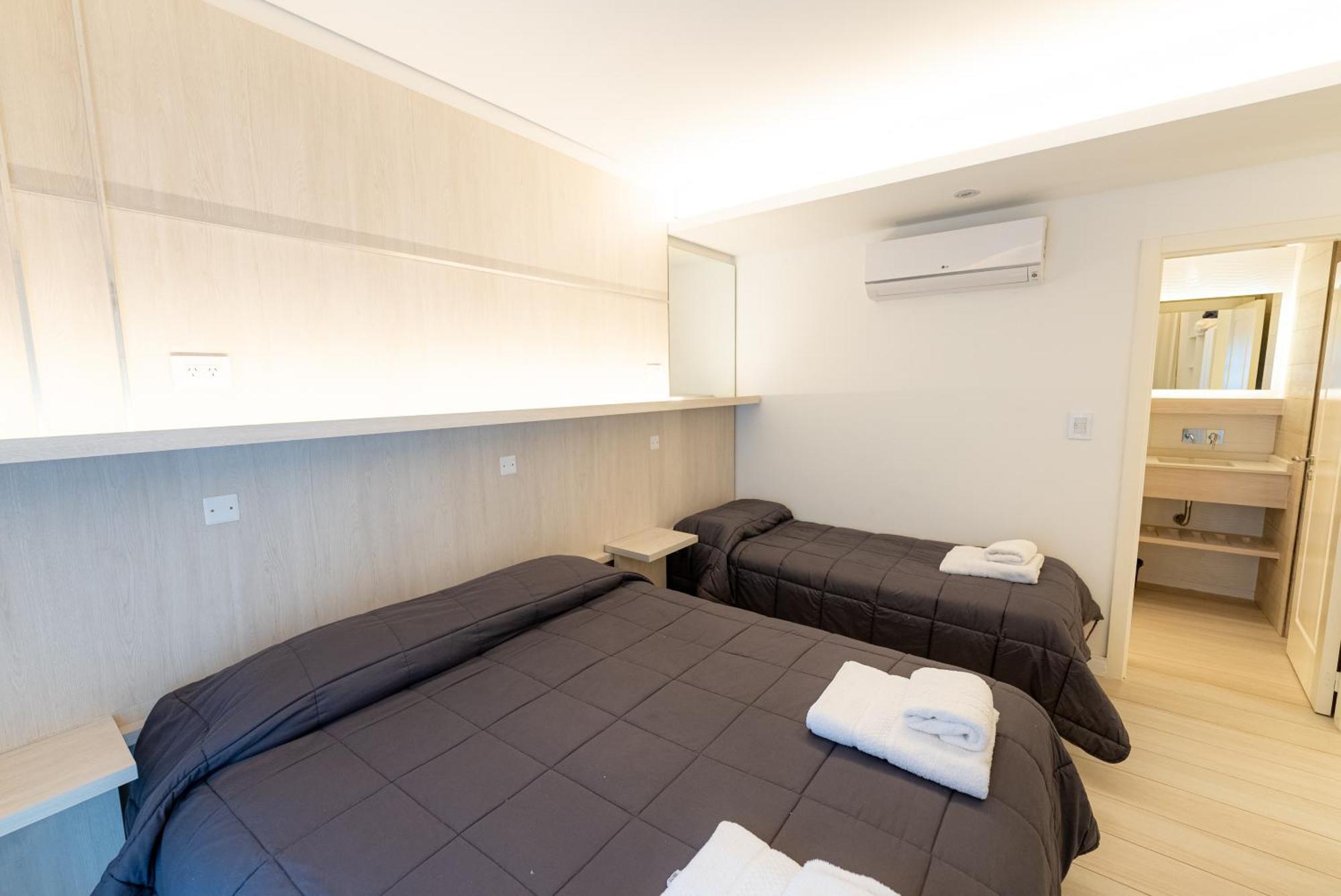 Quadruple Room Private Bathroom