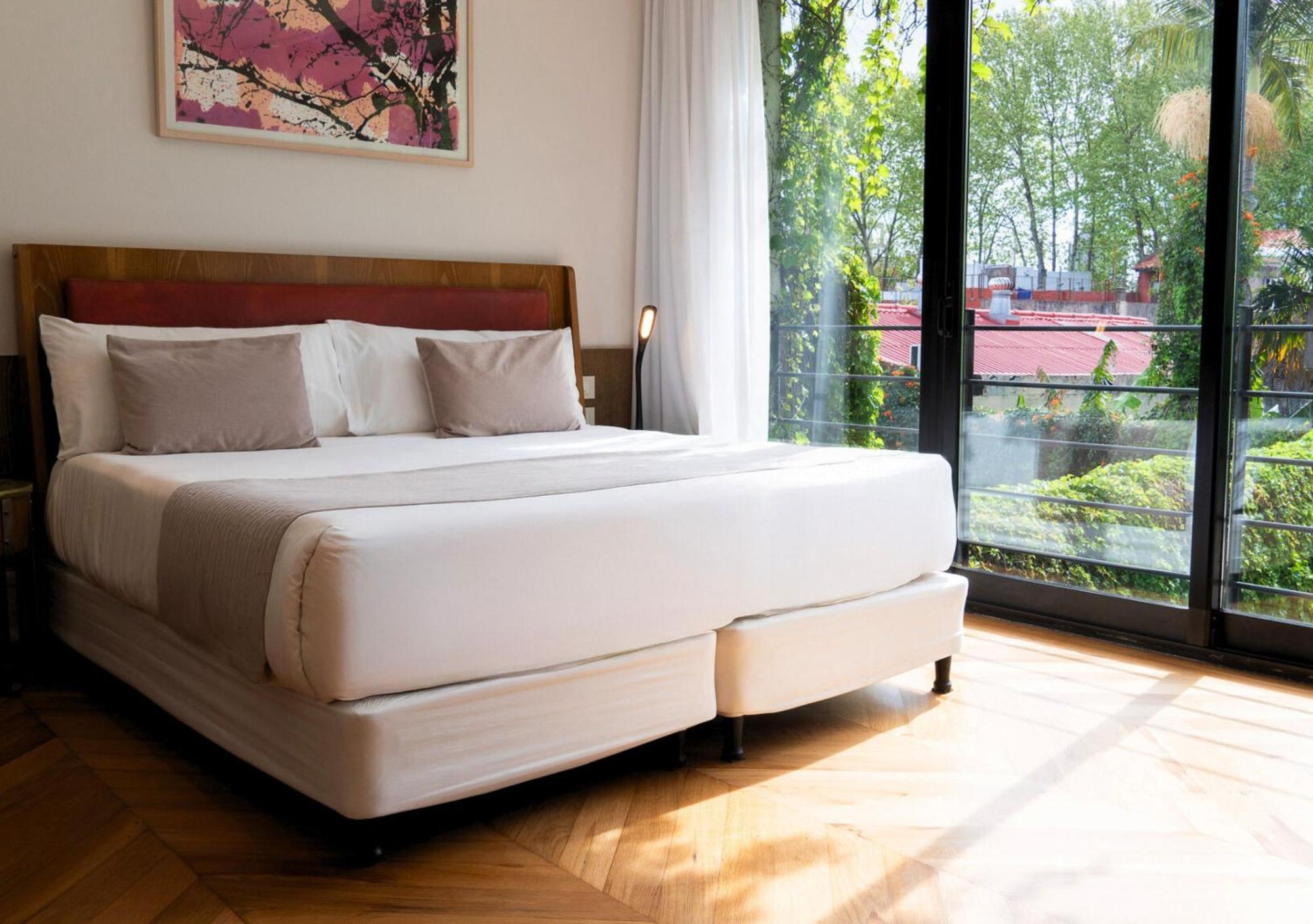 Deluxe Room,1739391909:JPEG