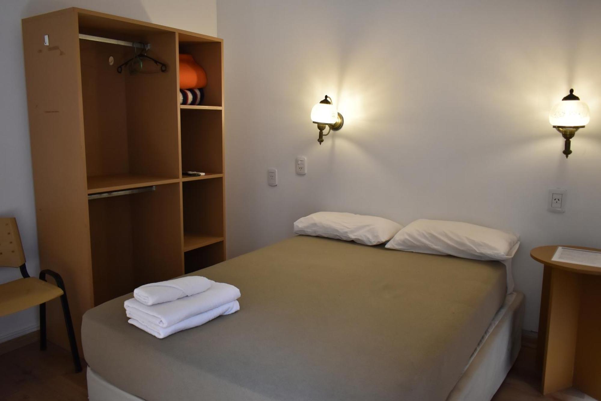 Quarto Duplo com Casa de Banho Privada Externa