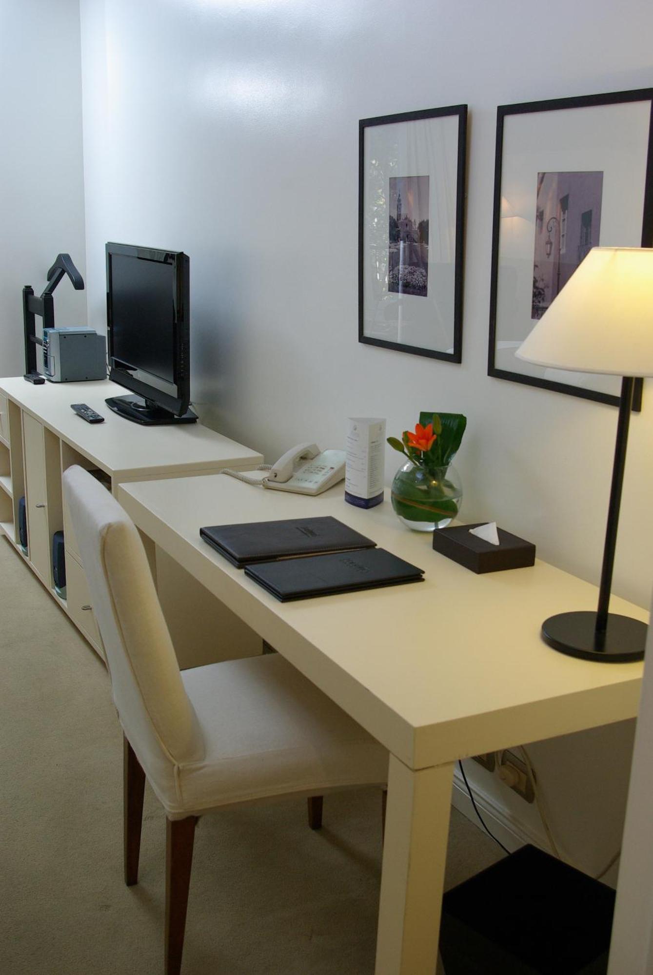 Executive Studio