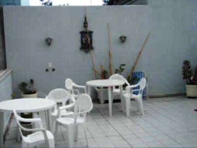 Quintuple Room with Shared Bathroom (5 Adults)