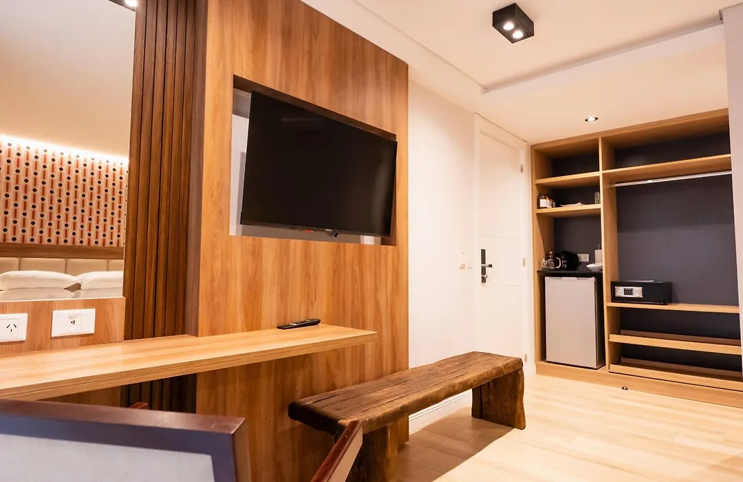 Nuit Hotel-1