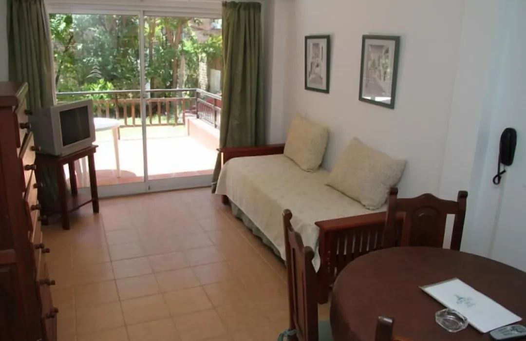 Amari Suites-1