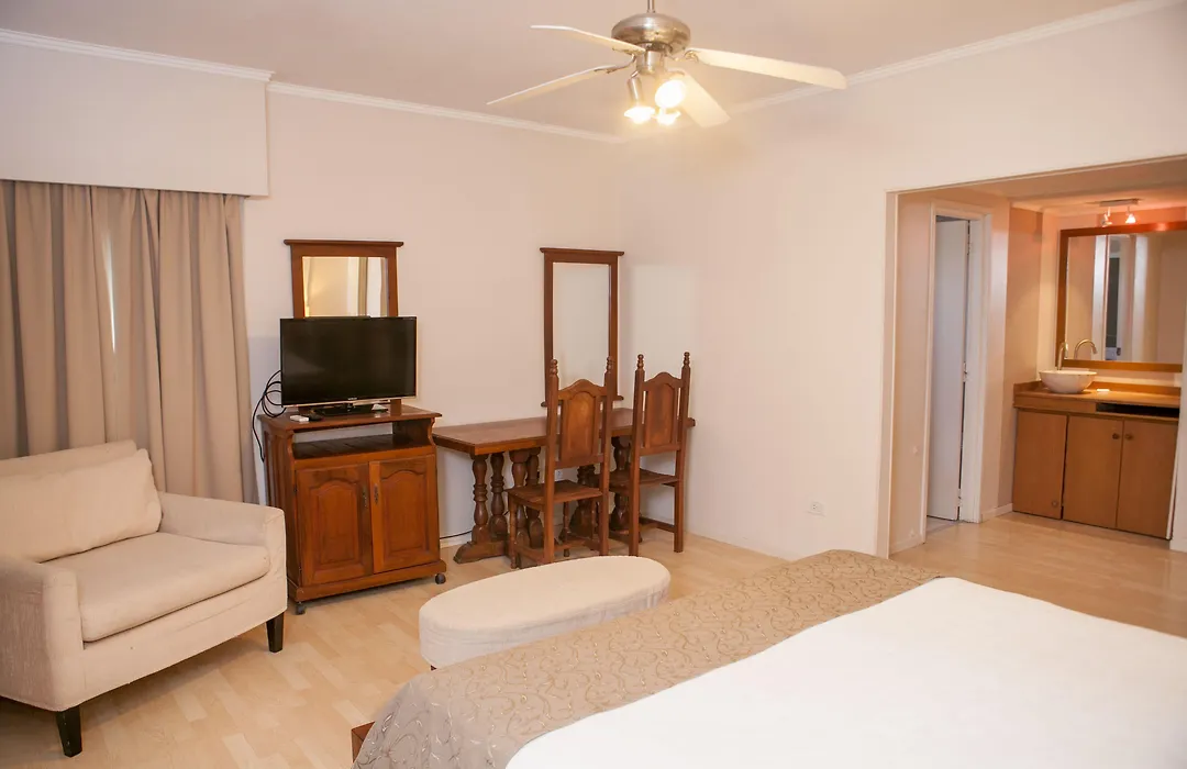 Bagu Pinamar Hotel-1