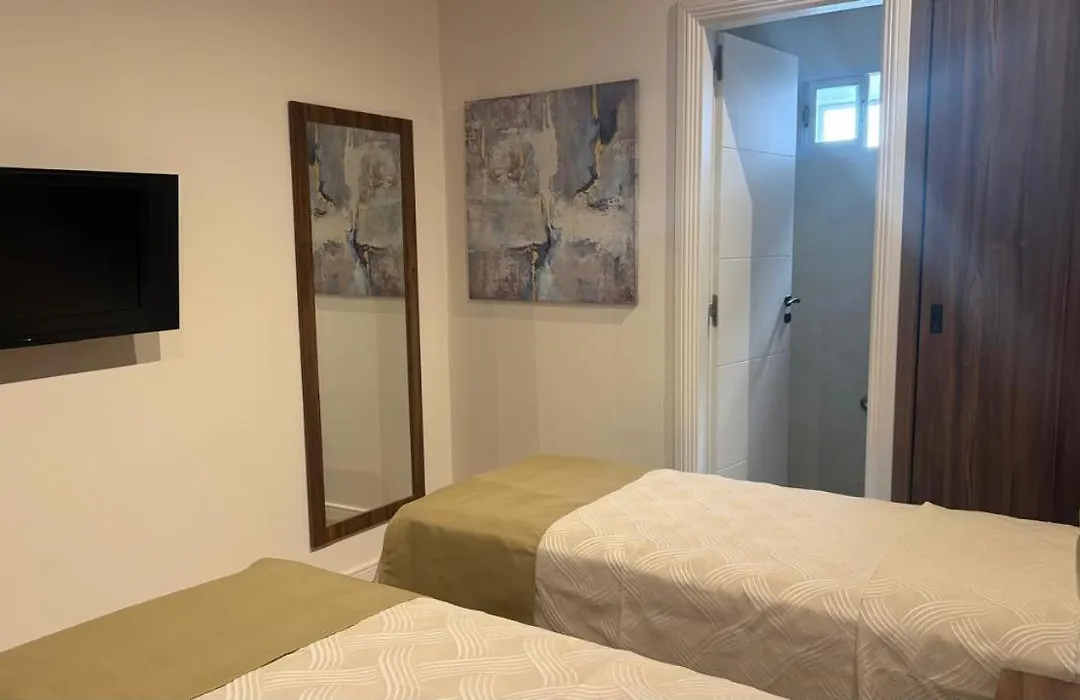 Hotel Rey-1