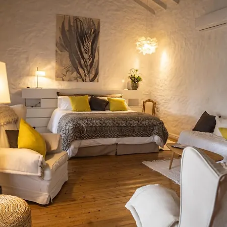 Hosteria LA NATURE 5 Habitaciones B&B y CHEZ COLETTE casa 1 dormitorio-3
