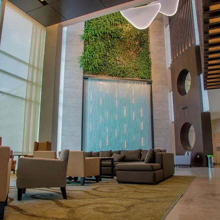 Hilton Pilar-3