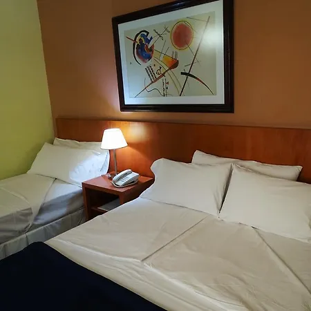 Hotel UTHGRA de las Luces-3