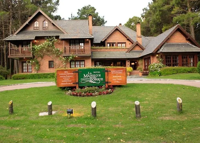 Hotel La Mansion del Bosque Mar de Las Pampas