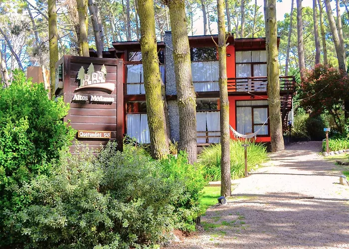 Altos Medanos Cabañas&Club de Bosque Mar de Las Pampas