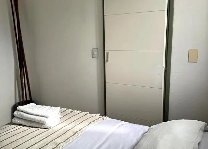 Escobar One 2