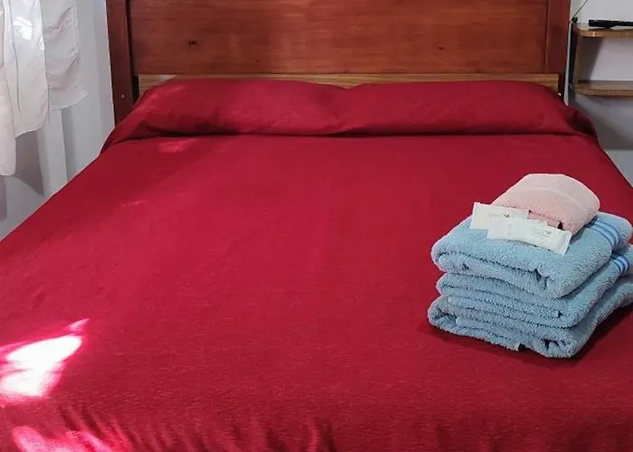 Hostel Megaro