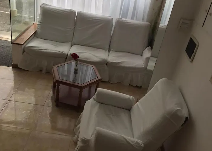 Hotel Jr