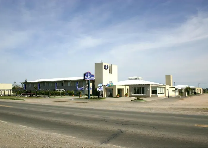 Elegance Hotel